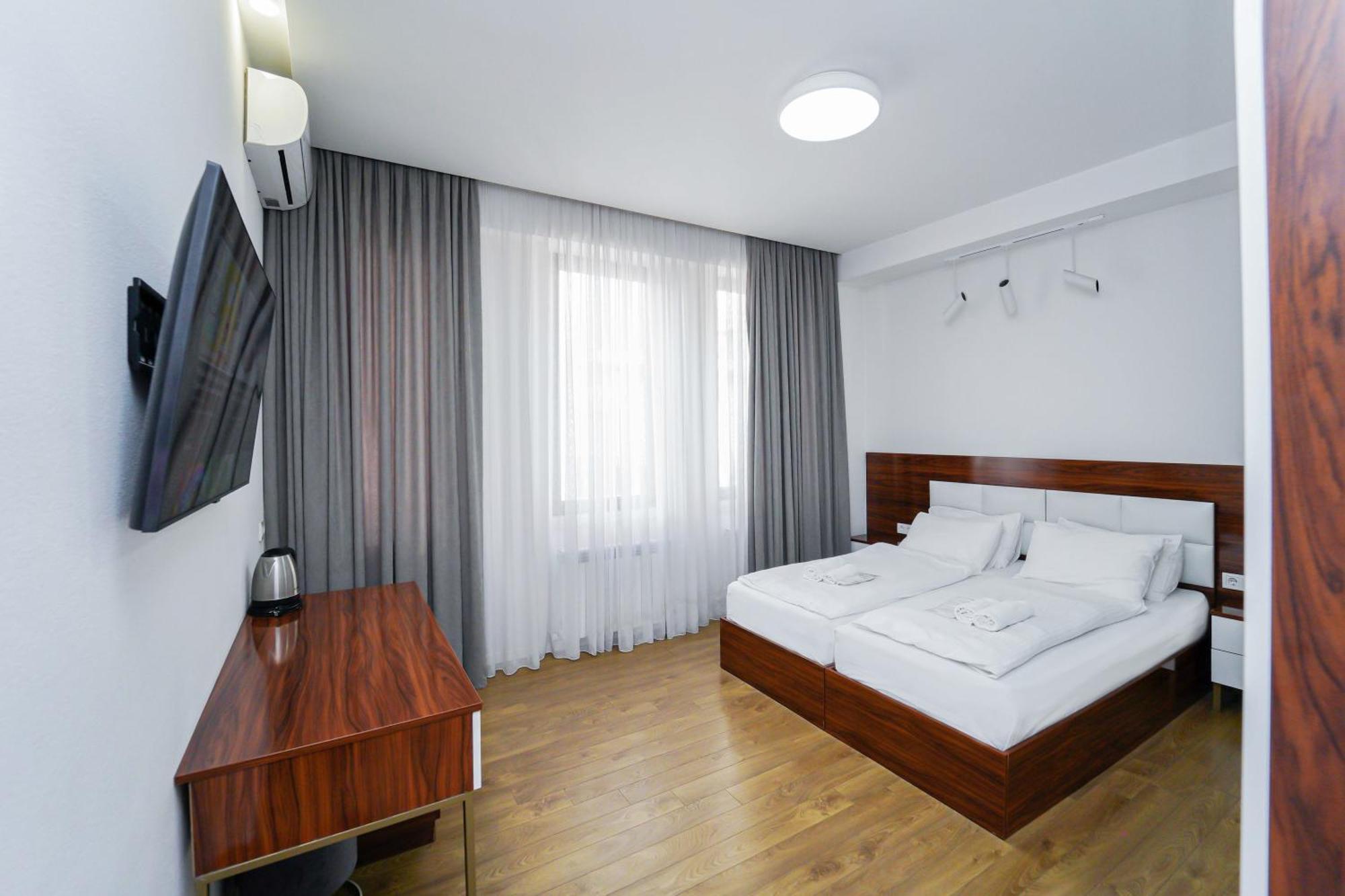 Hotel Type Rooms On Avenue Melikishvili, City Center Тбилиси Екстериор снимка