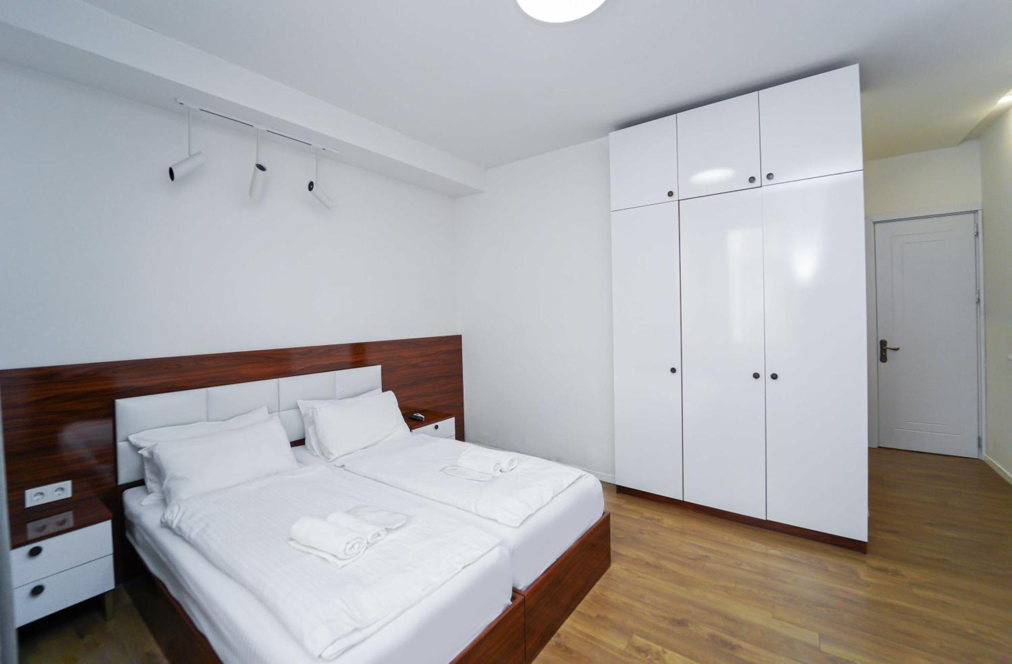 Hotel Type Rooms On Avenue Melikishvili, City Center Тбилиси Екстериор снимка