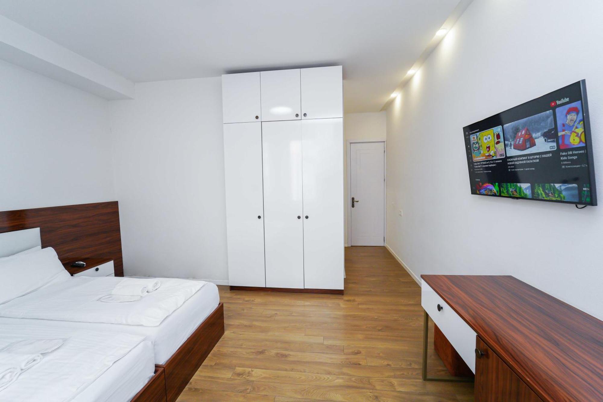Hotel Type Rooms On Avenue Melikishvili, City Center Тбилиси Екстериор снимка